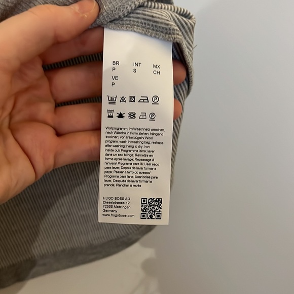 HUGO silver tshirt - Picture 3 of 3